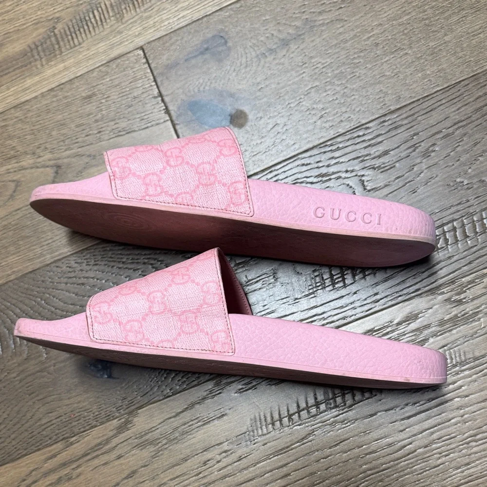 Gucci Light Pink Logo Slide Sandals size 39 - Picture 3 of 4